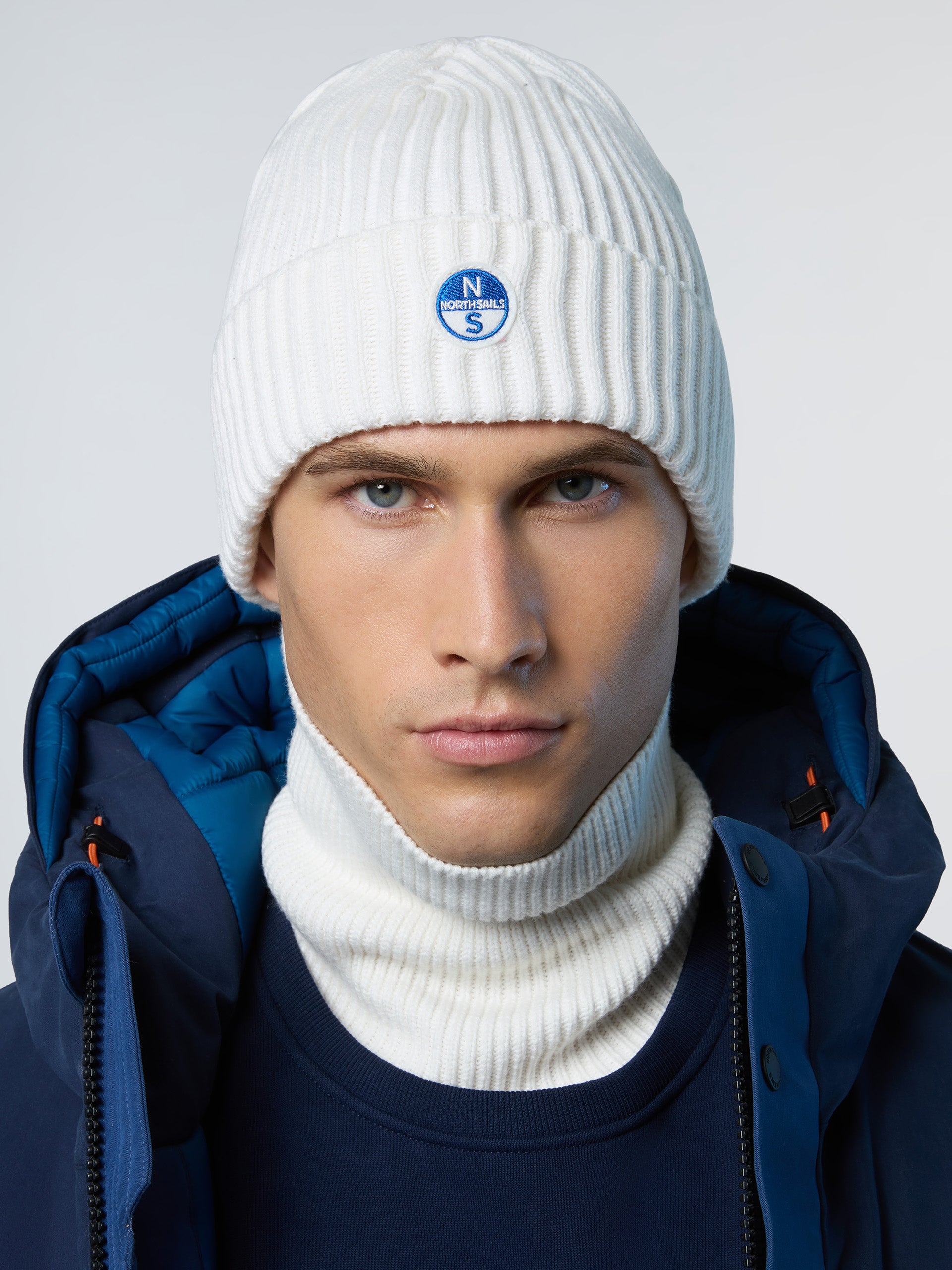 cappello-lana-uomo-702xjt-1.jpg
